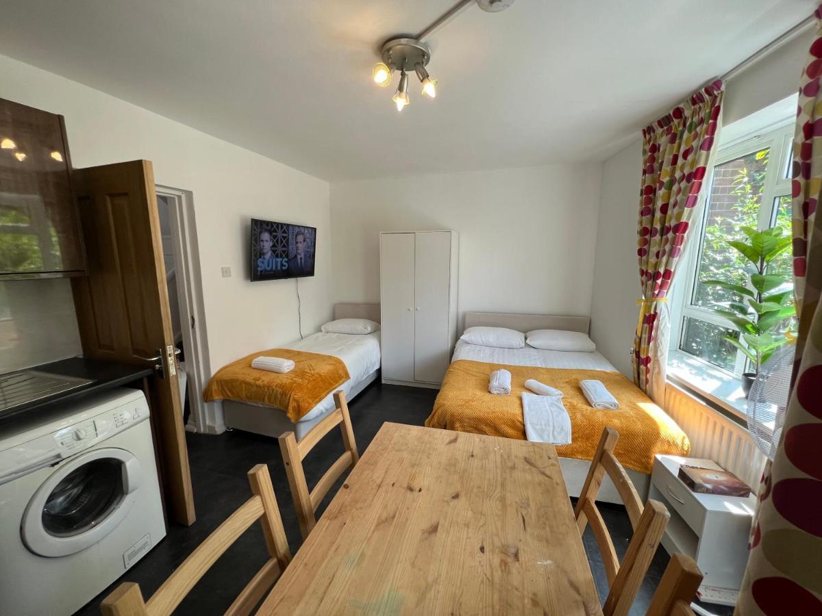 Lovely Budget Rooms In Camden - Kings Cross Londres Exterior foto