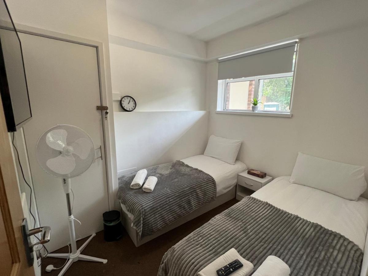 Lovely Budget Rooms In Camden - Kings Cross Londres Exterior foto